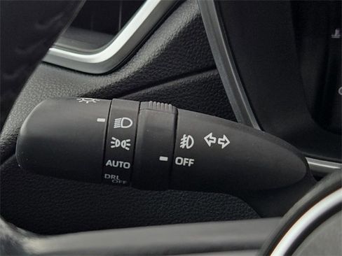 Used 2023 Toyota Corolla Cross XLE image 30