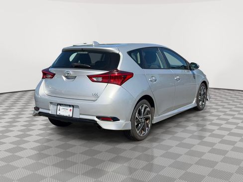 Used 2018 Toyota Corolla iM w/ All-Weather Mat Package FWD image 3