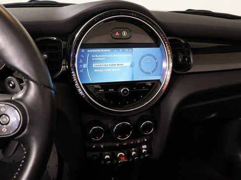 Certified 2024 MINI Cooper S image 6