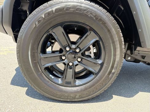 Used 2023 Jeep Wrangler Unlimited Sport AWD/4WD image 18