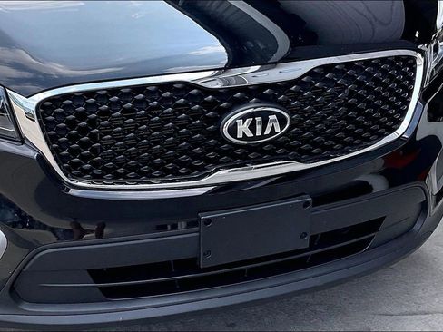 Used 2017 Kia Sorento LX FWD image 30