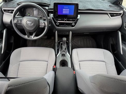 Used 2023 Toyota Corolla Cross S image 12
