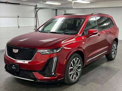 New 2025 Cadillac XT6 Sport w/ Technology Package