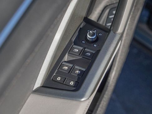 Certified 2025 Audi Q3 2.0T Premium w/ Convenience Package image 23