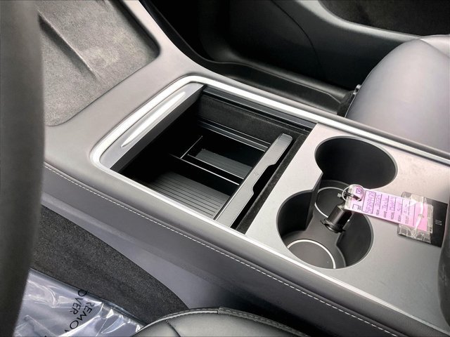 Used 2025 Tesla Model Y Long Range RWD image 15