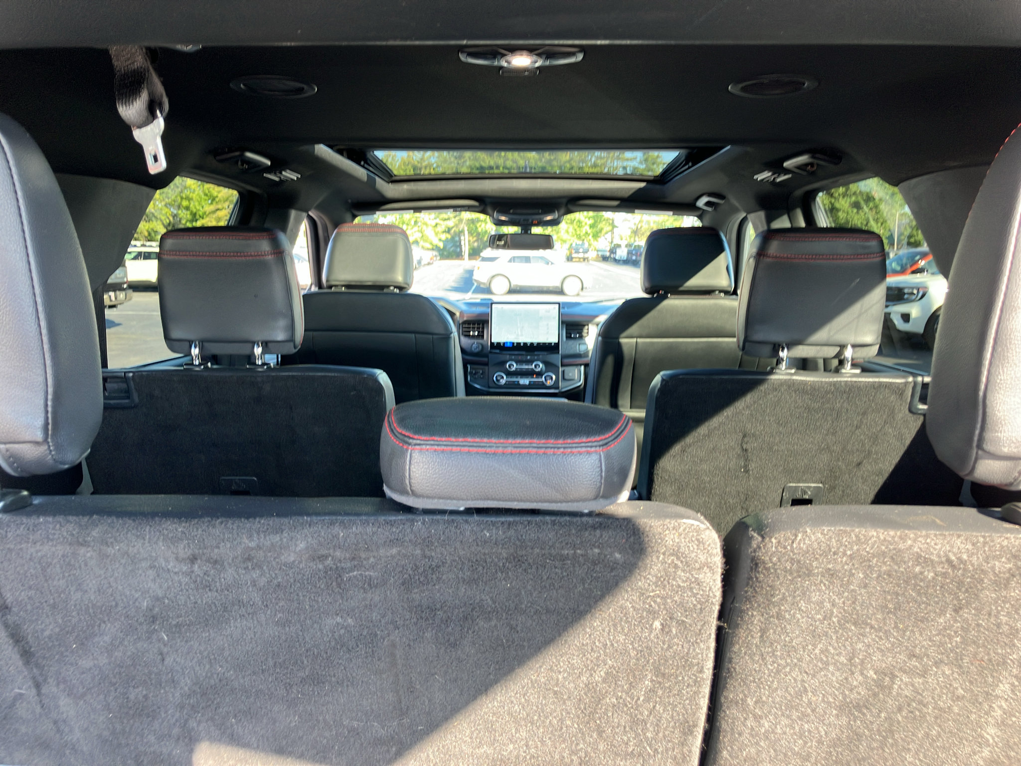 Used 2023 Ford Expedition Limited AWD/4WD image 36