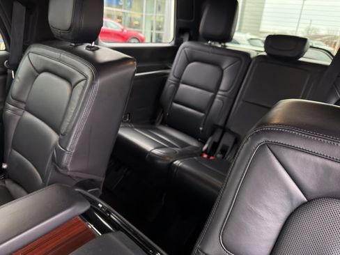 Used 2020 Lincoln Navigator Reserve w/ Equipment Group 208A Reserve image 17