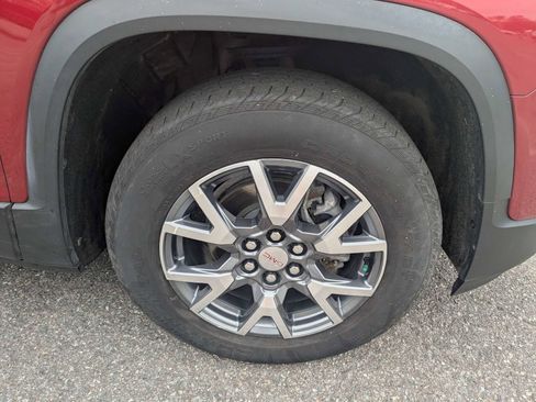 Used 2023 GMC Acadia SLT AWD/4WD image 11
