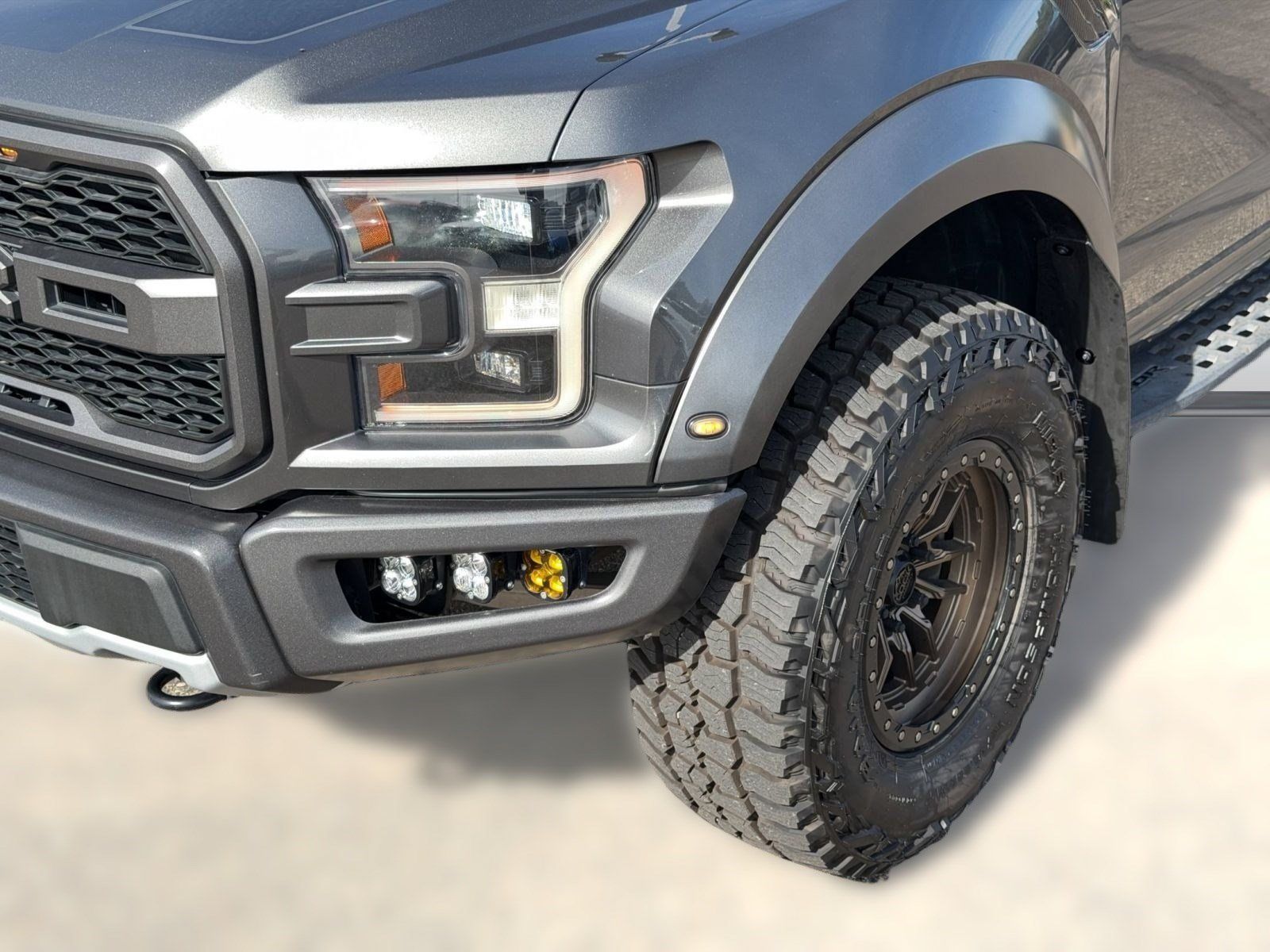 Used 2018 Ford F150 Raptor w/ Equipment Group 802A Luxury AWD/4WD image 12