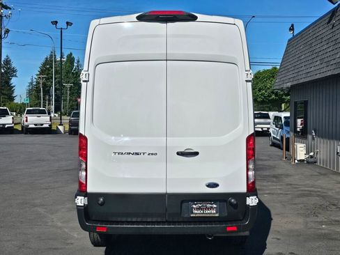 Used 2025 Ford Transit 250 148 High Roof RWD image 4