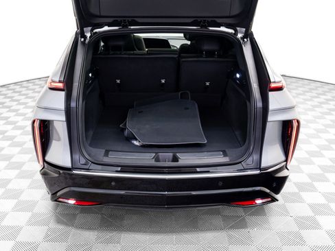 New 2026 Cadillac Lyriq Luxury image 34