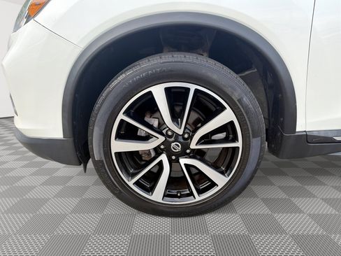 Used 2020 Nissan Rogue SL w/ Premium Package AWD/4WD image 19