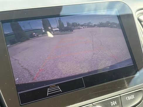 Used 2022 Chevrolet Malibu LT FWD image 15