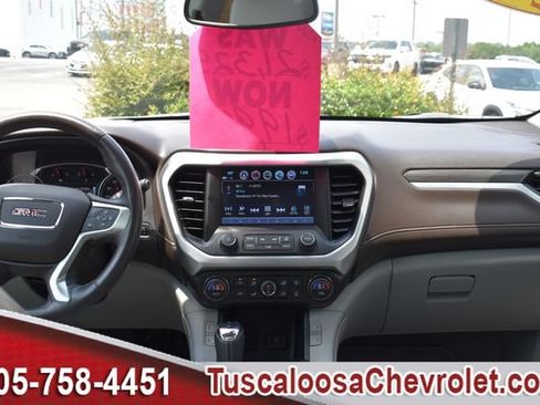 Used 2018 GMC Acadia SLT FWD image 3