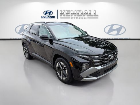 Used 2025 Hyundai Tucson SEL FWD image 1