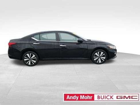 Used 2022 Nissan Altima 2.5 SV image 23