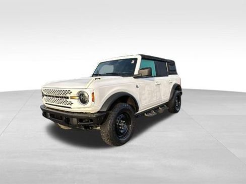 Used 2021 Ford Bronco Black Diamond AWD/4WD image 2