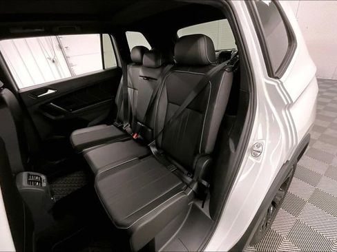 Used 2023 Volkswagen Tiguan SE R-Line FWD image 25
