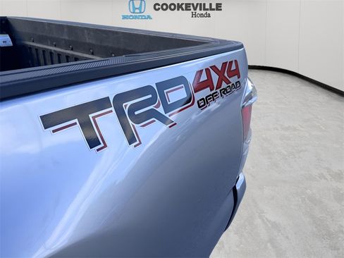 Used 2021 Toyota Tacoma TRD Off-Road image 4