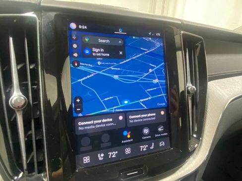 Certified 2025 Volvo XC60 B5 Ultra AWD/4WD image 16