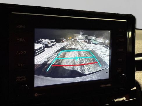 Used 2021 Toyota RAV4 LE image 27