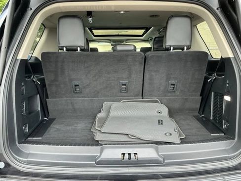 Used 2019 Ford Expedition Platinum RWD image 20