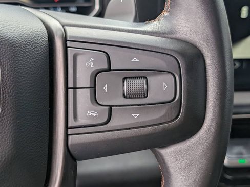Used 2023 GMC Sierra 1500 AT4 w/ AT4 Premium Package AWD/4WD image 19
