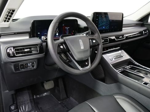 New 2026 Lincoln Aviator AWD image 5