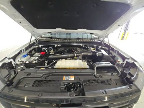 Certified 2025 Ford Expedition Active AWD/4WD image 24