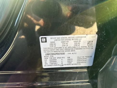 Used 2023 Buick Envision Avenir image 9