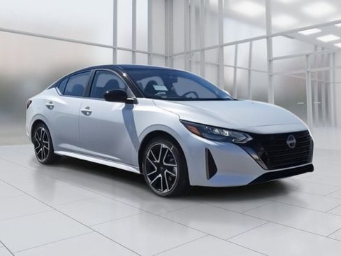 New 2025 Nissan Sentra SR image 7