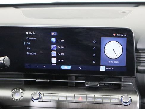 Used 2025 Hyundai Kona SEL image 28