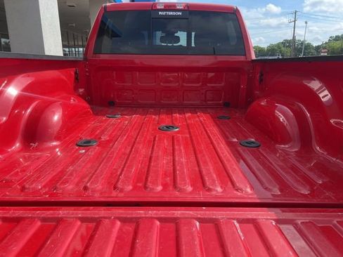Used 2024 RAM 2500 Tradesman w/ Chrome Appearance Group AWD/4WD image 7