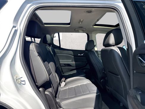 Used 2023 GMC Acadia Denali w/ Denali Ultimate Package image 8