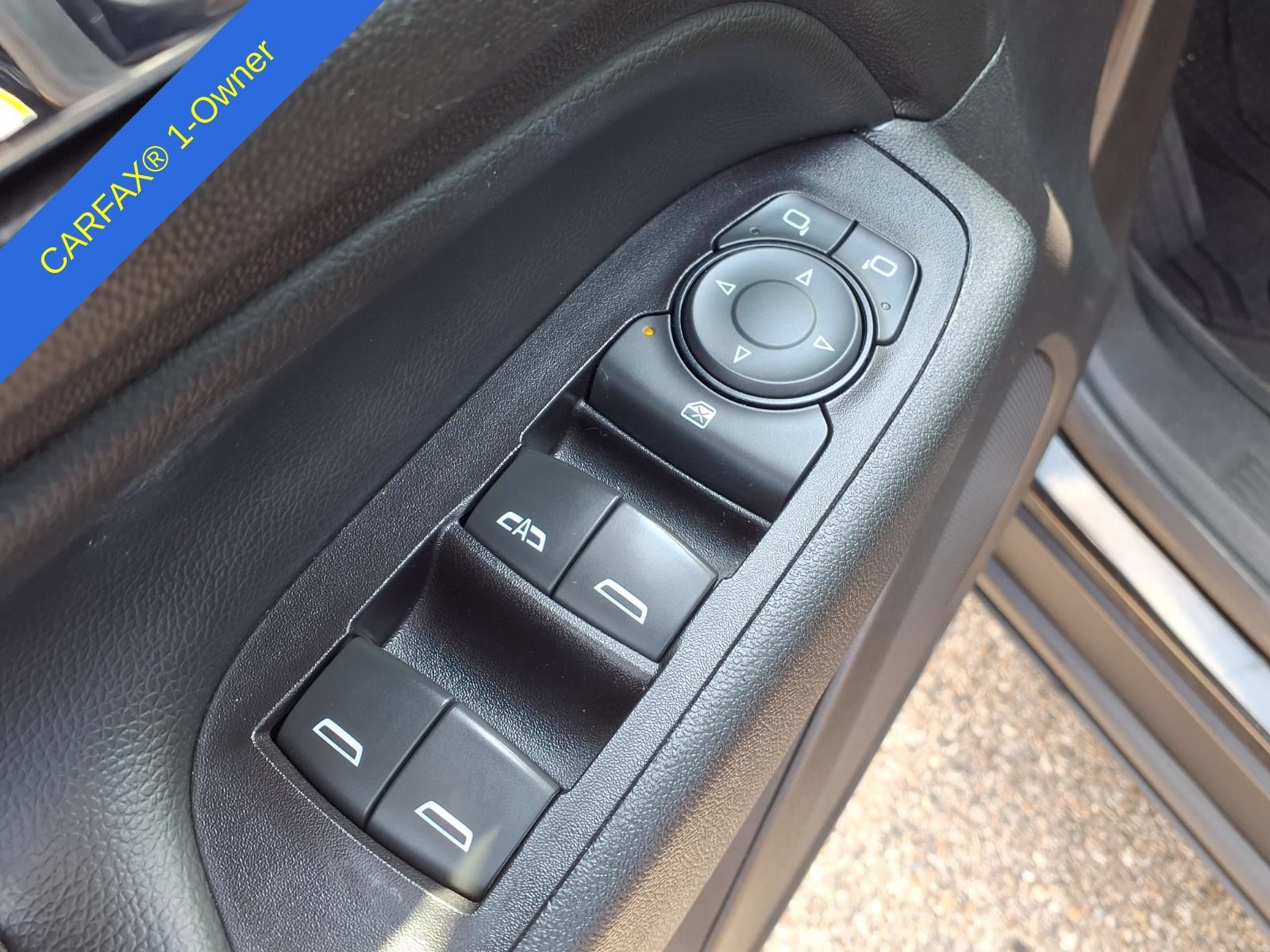 Used 2020 Chevrolet Equinox LT FWD image 16