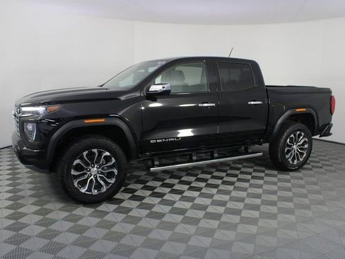 New 2026 GMC Canyon Denali image 2
