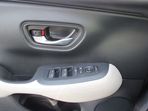 Certified 2024 Honda HR-V LX image 15