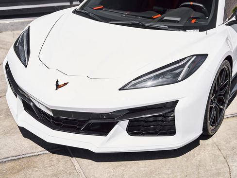 Used 2023 Chevrolet Corvette Z06 w/ Engine Appearance Package RWD image 6