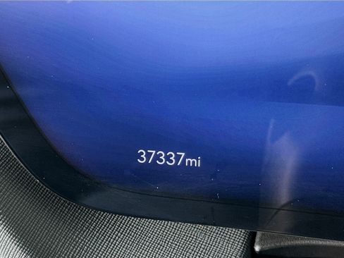 Used 2025 Buick Enclave Preferred FWD image 19