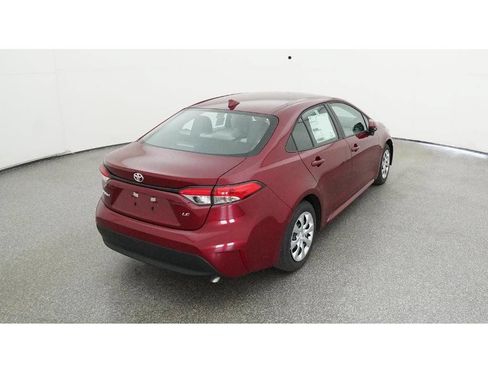 Used 2026 Toyota Corolla LE FWD image 9