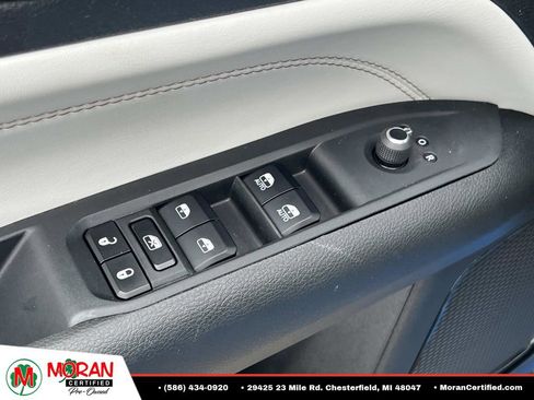 Used 2023 Jeep Compass Limited AWD/4WD image 15