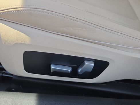 Used 2021 BMW 430i Convertible RWD image 10