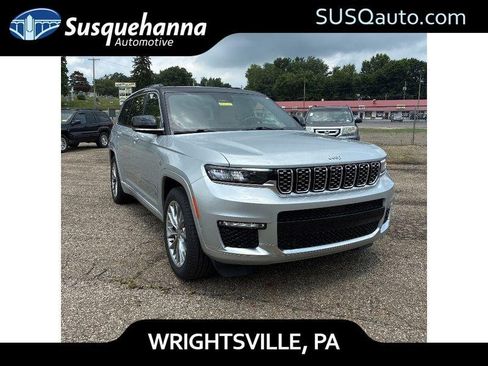 Used 2024 Jeep Grand Cherokee L Summit AWD/4WD image 1
