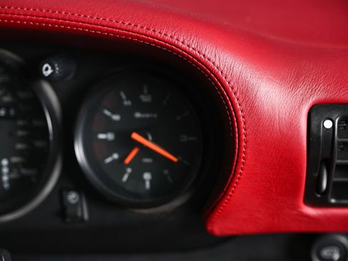 Used 1996 Porsche 911 Carrera image 17