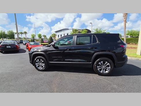 New 2026 Chevrolet Equinox LT w/ Convenience Package II image 17