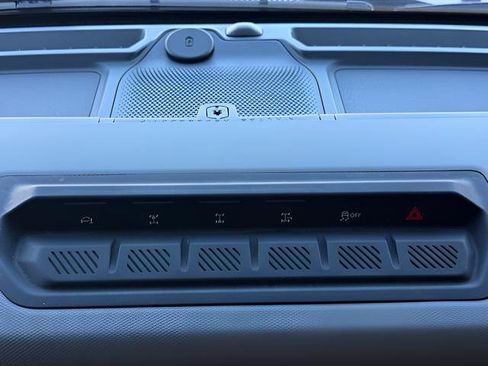 Used 2022 Ford Bronco Badlands image 36