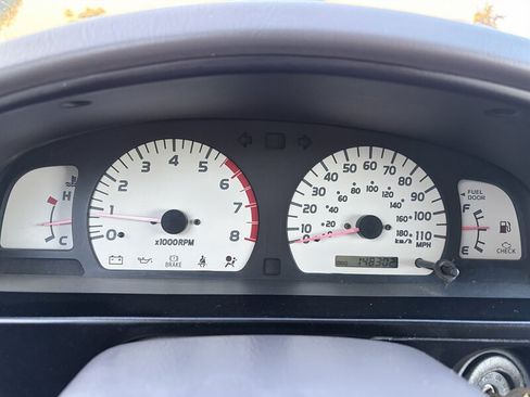 Used 2002 Toyota Tacoma PreRunner RWD image 17