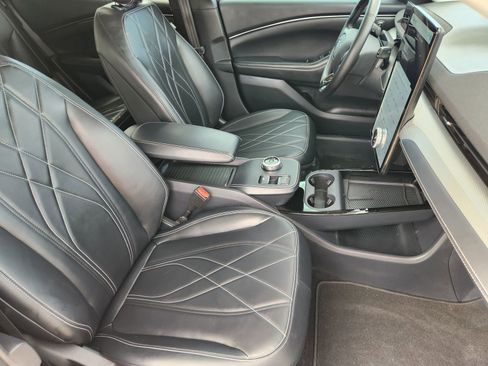 Used 2023 Ford Mustang Mach-E Select image 16
