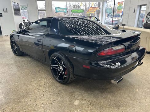 Used 1995 Chevrolet Camaro Z28 image 5
