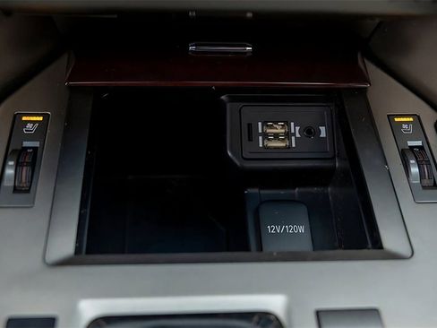 Used 2018 Lexus GX 460 image 42